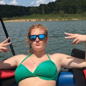 Meet your Posher, Lindsi